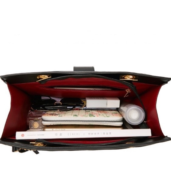 😁 Olivia Vegan Chain Purse - Brown - Picture 3 of 5